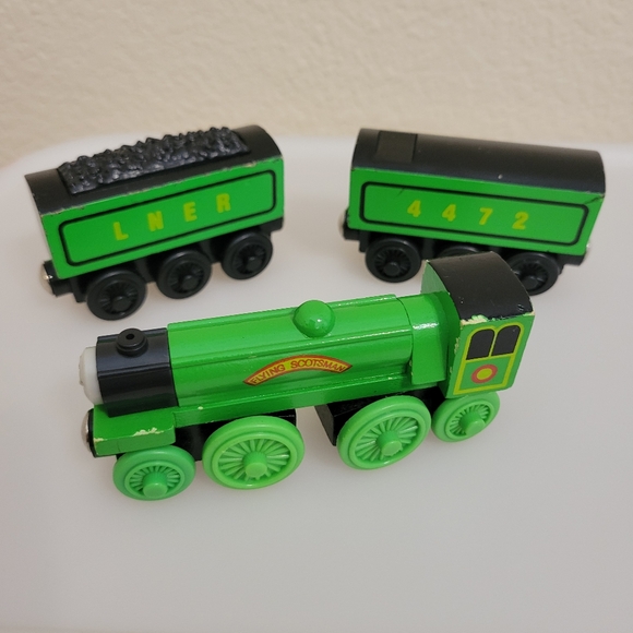 Thomas Wooden Railway 1999 Flying Scotsman LNER 4472 Train Set - RARE! - Picture 2 of 10